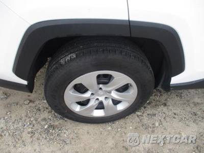 2025 Toyota RAV4 LE - zdjęcie 21 z 25 - miniatura