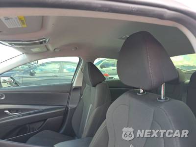 2025 Hyundai Elantra SE - zdjęcie 18 z 23 - miniatura