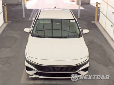 2025 Hyundai Elantra SE - zdjęcie 2 z 23 - miniatura