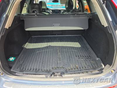 2024 Volvo XC60 B5 Plus Dark Theme - zdjęcie 16 z 22 - miniatura