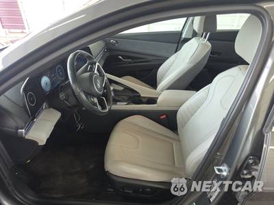 2025 Hyundai Elantra Limited - zdjęcie 7 z 26 - miniatura