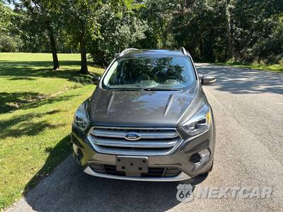 2018 Ford Escape Titanium - zdjęcie 2 z 18 - miniatura