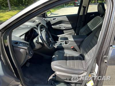 2018 Ford Escape Titanium - zdjęcie 10 z 18 - miniatura
