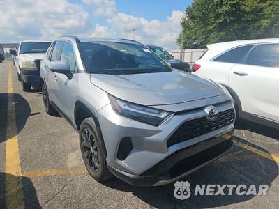 2024 Toyota RAV4 Hybrid SE - zdjęcie 3 z 22 - miniatura