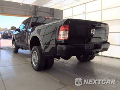 2022 Ram 3500 Tradesman Crew Cab Long Bed DRW - zdjęcie 6 z 34 - miniatura