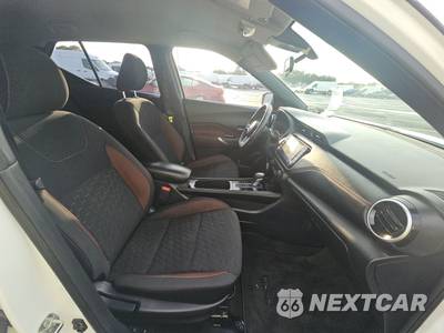2021 Nissan Kicks SR - zdjęcie 8 z 33 - miniatura