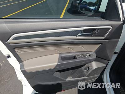 2021 Volkswagen Atlas Cross Sport V6 SE w/Technology R-Line - zdjęcie 9 z 27 - miniatura