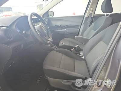 2024 Nissan Kicks S - zdjęcie 7 z 38 - miniatura