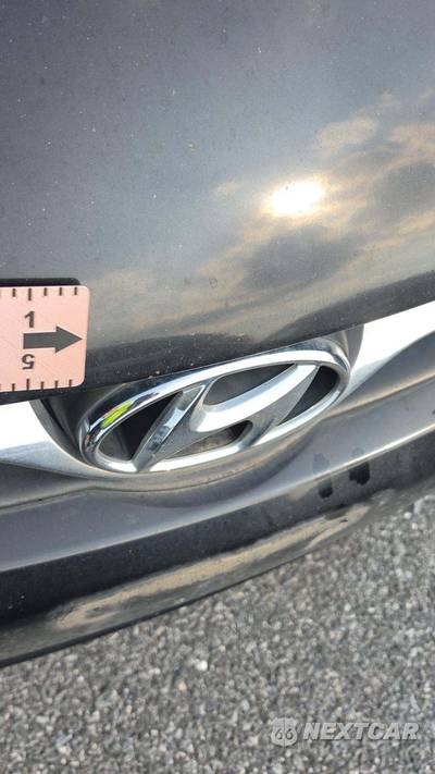 2011 Hyundai Elantra GLS Sedan - zdjęcie 26 z 32 - miniatura
