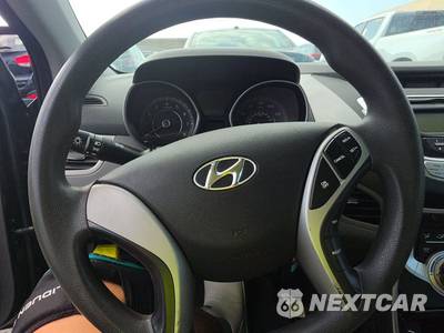 2011 Hyundai Elantra GLS Sedan - zdjęcie 10 z 32 - miniatura