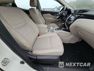 2021 Nissan Rogue Sport SV - zdjęcie 8 z 36 - miniatura