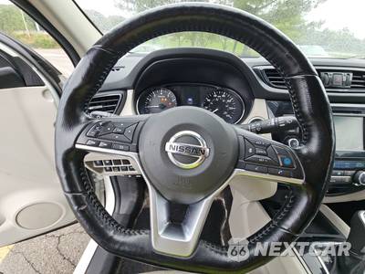 2021 Nissan Rogue Sport SV - zdjęcie 10 z 36 - miniatura