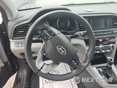 2020 Hyundai Elantra SE Sedan - zdjęcie 10 z 31 - miniatura