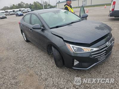 2020 Hyundai Elantra SE Sedan - zdjęcie 3 z 31 - miniatura