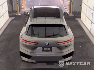2025 BMW iX M60 - zdjęcie 5 z 18 - miniatura