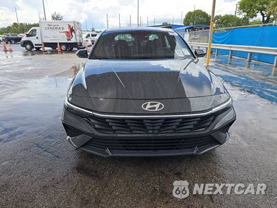2026 Hyundai Elantra SEL Sport - zdjęcie 2 z 20 - miniatura