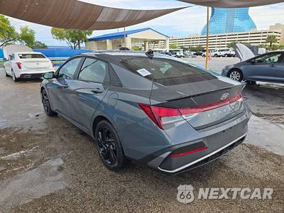 2026 Hyundai Elantra SEL Sport - zdjęcie 6 z 20 - miniatura