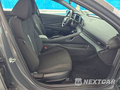 2026 Hyundai Elantra SEL Sport - zdjęcie 8 z 20 - miniatura