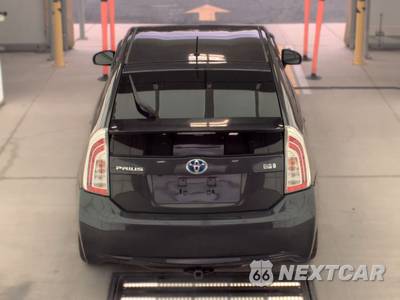 2015 Toyota Prius Two - zdjęcie 5 z 30 - miniatura