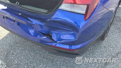2023 Hyundai Elantra SEL - zdjęcie 29 z 33 - miniatura