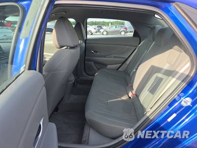 2023 Hyundai Elantra SEL - zdjęcie 13 z 33 - miniatura