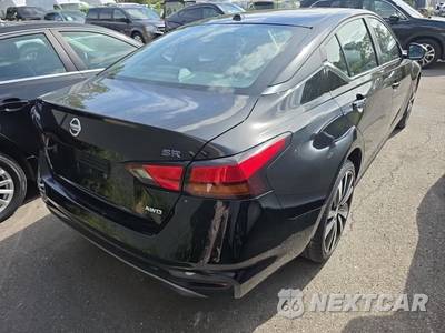 2020 Nissan Altima SR - zdjęcie 4 z 21 - miniatura