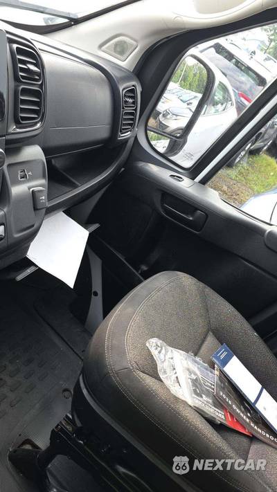 2025 Ram ProMaster 2500 Cargo Van Tradesman w/Passenger Seat Low Roof 136.0" WB - zdjęcie 21 z 32 - miniatura