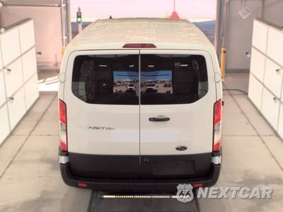 2025 Ford Transit 250 Cargo Van Low Roof 130.0" WB - zdjęcie 5 z 35 - miniatura