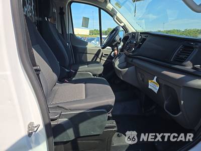 2025 Ford Transit 250 Cargo Van Low Roof 130.0" WB - zdjęcie 8 z 29 - miniatura
