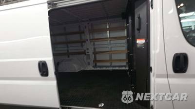 2025 Ram ProMaster 2500 Cargo Van Tradesman w/Passenger Seat Low Roof 136.0" WB - zdjęcie 19 z 31 - miniatura