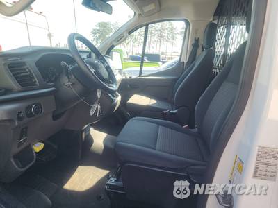 2025 Ford Transit 250 Cargo Van Low Roof 130.0" WB - zdjęcie 7 z 17 - miniatura