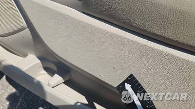 2015 Ford Explorer XLT - zdjęcie 44 z 80 - miniatura