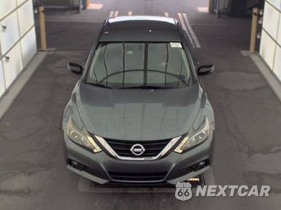 2017 Nissan Altima 2.5 SR - zdjęcie 2 z 30 - miniatura