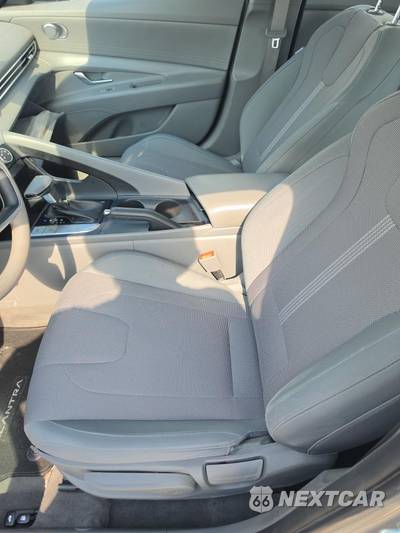 2021 Hyundai Elantra SE - zdjęcie 13 z 23 - miniatura