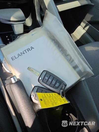 2021 Hyundai Elantra SE - zdjęcie 21 z 23 - miniatura