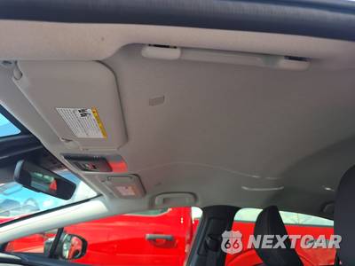 2026 Toyota Prius Plug-In Hybrid XSE - zdjęcie 18 z 18 - miniatura