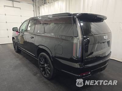 2026 Cadillac Escalade ESV Platinum Sport 1SH - zdjęcie 6 z 17 - miniatura