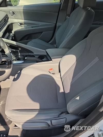 2021 Hyundai Elantra SE - zdjęcie 13 z 23 - miniatura