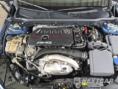 2021 Mercedes-Benz AMG A 35 4MATIC - zdjęcie 15 z 39 - miniatura
