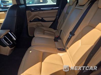 2015 Porsche Cayenne Diesel - zdjęcie 9 z 21 - miniatura