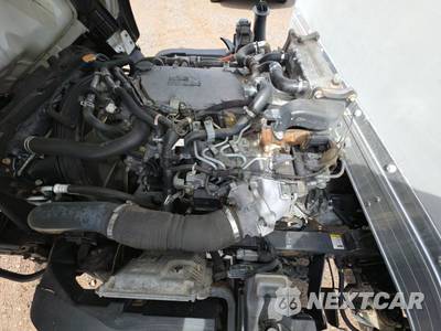2015 Isuzu NPR HD Base Low Tilt - zdjęcie 15 z 27 - miniatura
