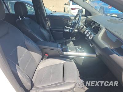 2021 Mercedes-Benz AMG GLA 35 4MATIC - zdjęcie 8 z 25 - miniatura