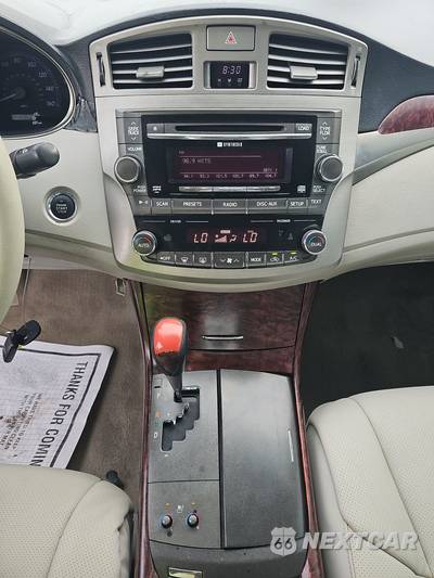 2011 Toyota Avalon Limited - zdjęcie 11 z 30 - miniatura