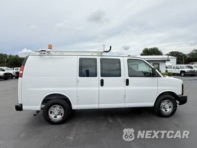 2011 Chevrolet Express 2500 Cargo Van 1WT 135.0" WB - zdjęcie 4 z 19 - miniatura