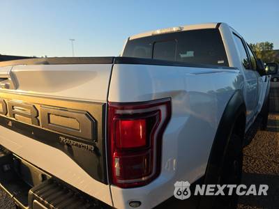 2019 Ford F-150 Raptor Crew Cab Short Bed - zdjęcie 4 z 32 - miniatura