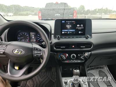 2023 Hyundai Kona SE - zdjęcie 11 z 20 - miniatura