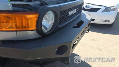 2010 Toyota FJ Cruiser w/Rear Doors - zdjęcie 21 z 41 - miniatura