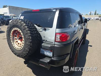 2010 Toyota FJ Cruiser w/Rear Doors - zdjęcie 4 z 41 - miniatura