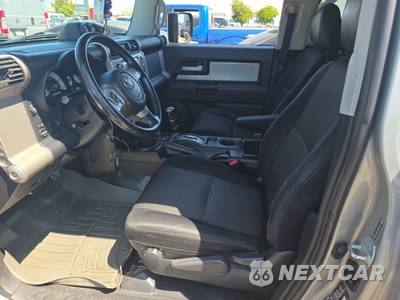 2010 Toyota FJ Cruiser w/Rear Doors - zdjęcie 7 z 41 - miniatura