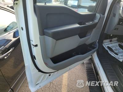 2023 Ford Super Duty F-600 Cab Chassis XL Regular Cab DRW - zdjęcie 34 z 36 - miniatura
